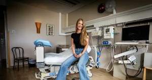 Barnmorskan vill krossa vulvaideal i sociala medier