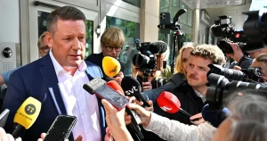 Dagen efter valet: Partierna laddar för tuffa förhandlingen