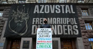 Invånare i ryskockuperad stad: Äter ogräs för att överleva