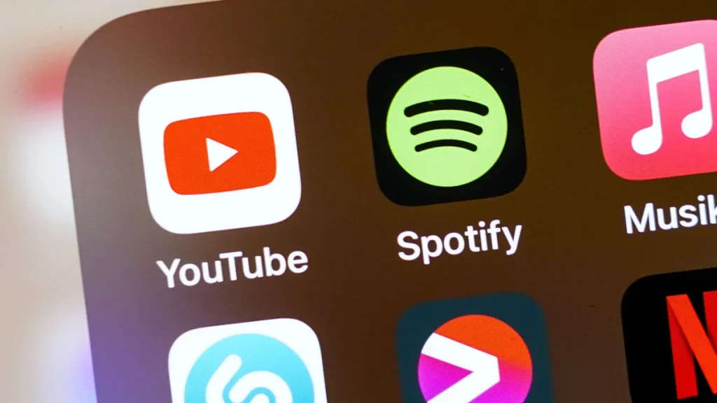 Spotify utesluter barnmusik från Wrapped och rekommendationer”
Alternative: ”Spotify ska exkludera barnmusik från Wrapped och rekommendationer
