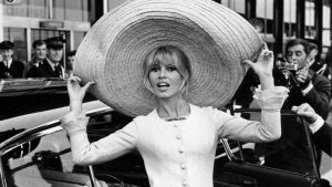 Brigitte Bardots balettskor och diamantringar auktioneras ut på måndag