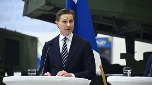 Finland ansluter sig till Frankrikes initiativ för kärnvapenavskräckning i konfidentiella samtal.