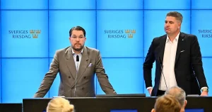 SD agerar för att stoppa skattehöjningar på bensin