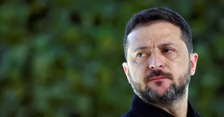 Zelenskyj pressar USA:s sändebud: Kom till Kiev