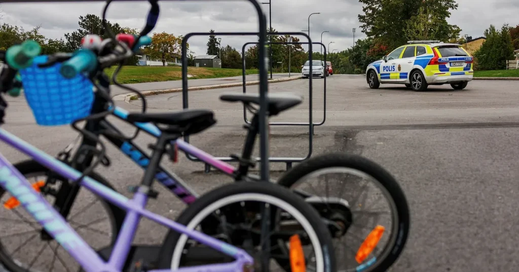 Experter: Så pratar du med barnen efter överfallsvåldtäkten