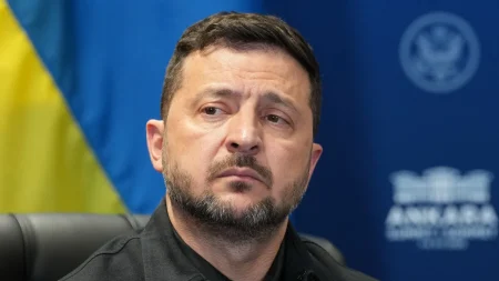 Zelenskyy säger att han ska träffa Trump i New York efter samtal om fredsförhandlingar.