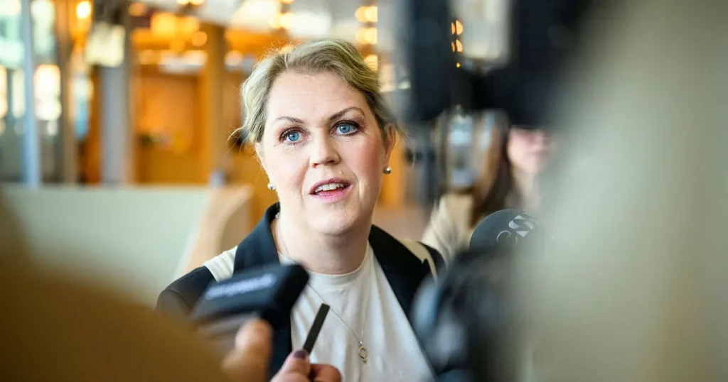 S-toppen efter mötet med C, V och MP: ”Trevliga kollegor”