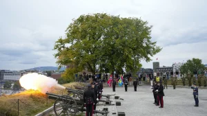 Världsledare och kungligheter samlas i Oslo för kung Haralds begravning.