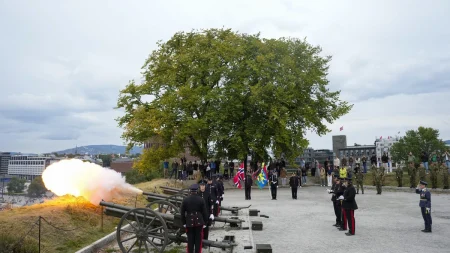 Världsledare och kungligheter samlas i Oslo för kung Haralds begravning.