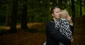 Hon vågade berätta om ofredandet – nu utreds misstänkt serietafsare