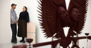 Boom för små nordiska gallerier samtidigt som jättar måste spara