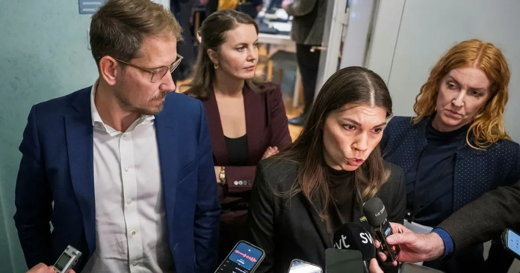 Migrationsverket pausar inte tonårsutvisningarna