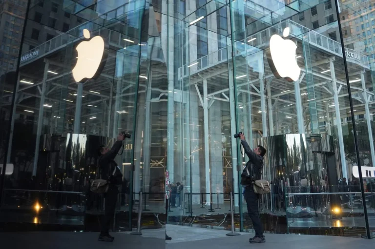 Apple återtar titeln som världens största företag – går om Nvidia i marknadsvärde