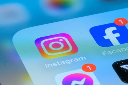 Meta når förlikning med 18-åring om Instagrams påstått skadliga algoritmer dagar före rättegång.