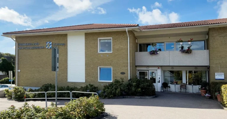 Tystnadskultur och hot om repressalier på äldreboende – tvingades hyra in väktare