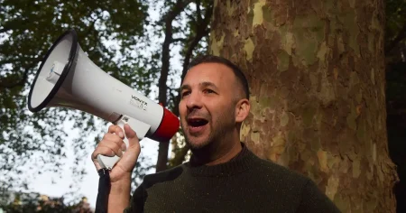 Brittiska Green Party och ledaren portas från Israel