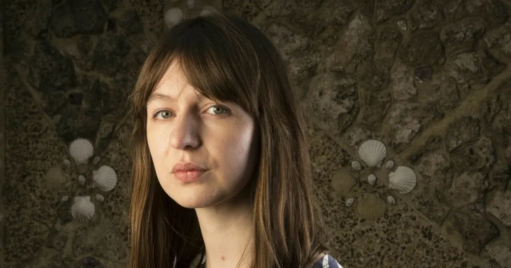 Svenska förlaget om Sally Rooney: ”Häpnadsväckande”