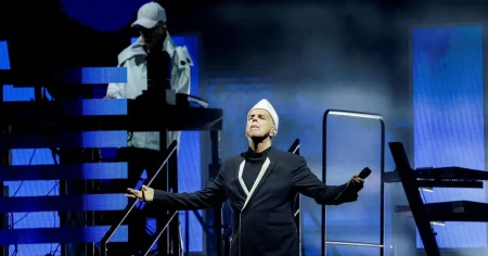 Sobert när Pet Shop Boys skildrar datorpionjärens tragiska öde