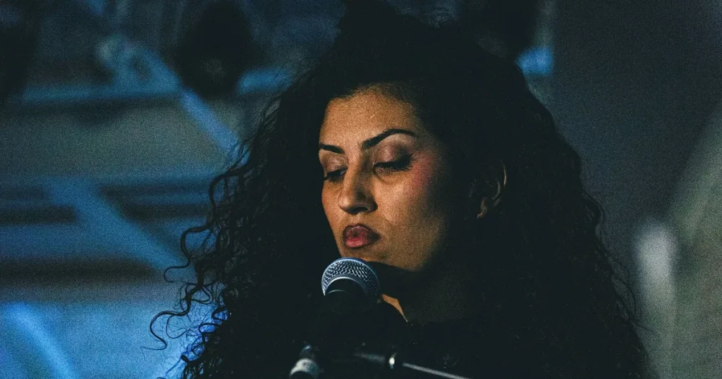 Systersången blir kvällens räddning när Venus Anon intar Fotografiska