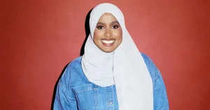 Kaeli Abdi är hundra procent funny bones