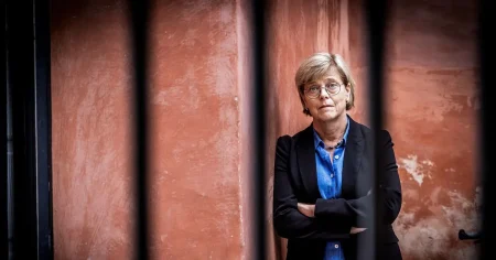 Ingrid Carlbergs bok om Akademiledamoten lyser upp ett omtumlande tidevarv