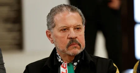 Nathan Shachar: Så blev den rike sonen i lyxkostym Palestinas ”Fidel Castro”