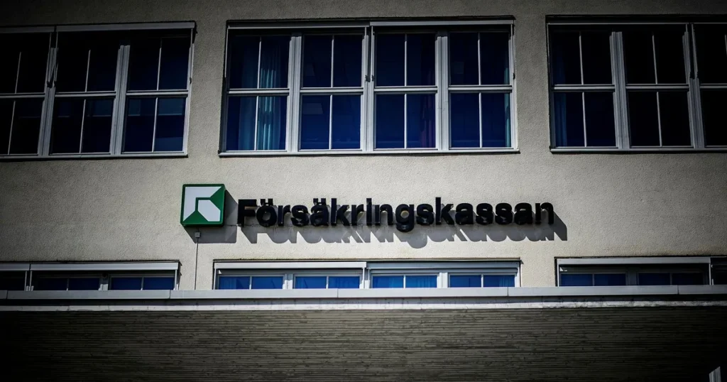 Forskare varnar för hål i det sociala skyddsnätet