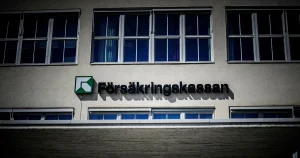 Forskare varnar för hål i det sociala skyddsnätet
