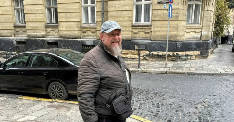 Ukrainare om samtalet: ”Gå inte på Putins teater”
