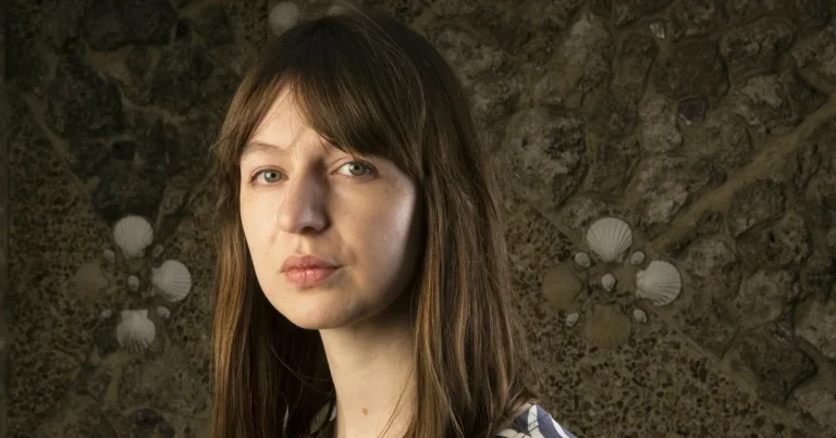 Sandra Stiskalo: Så blev succéförfattaren föremål för terrorlagstiftning