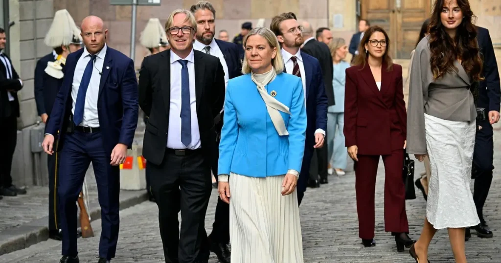 Susanne Nyström: Politiker ska synas i sömmarna – men det här är bara trams