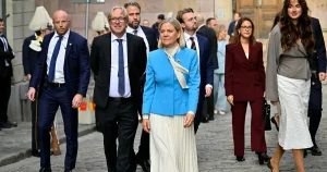 Susanne Nyström: Politiker ska synas i sömmarna – men det här är bara trams
