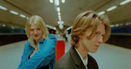 Passion på spektrat när udda kärlekspar lyser upp bioduken