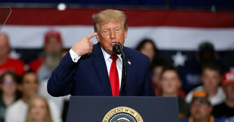Trump mötte Magafolket på hemmaplan i Michigan