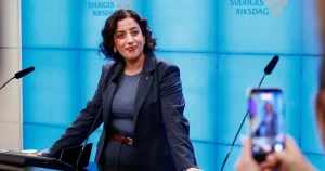 Susanne Nyström: Vad i hela friden håller Simona Mohamsson på med?