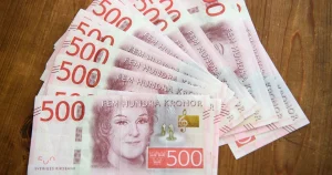 Sparare vinnare när kronan tappar i värde